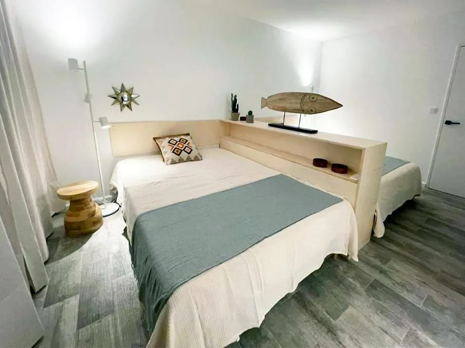 Apartment Saint Tropez Centre En Style Piscine Ac Mer 100M